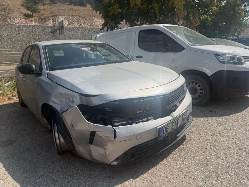 OPEL ASTRA HB 1.2 AT8 130 EDITION | Autogong