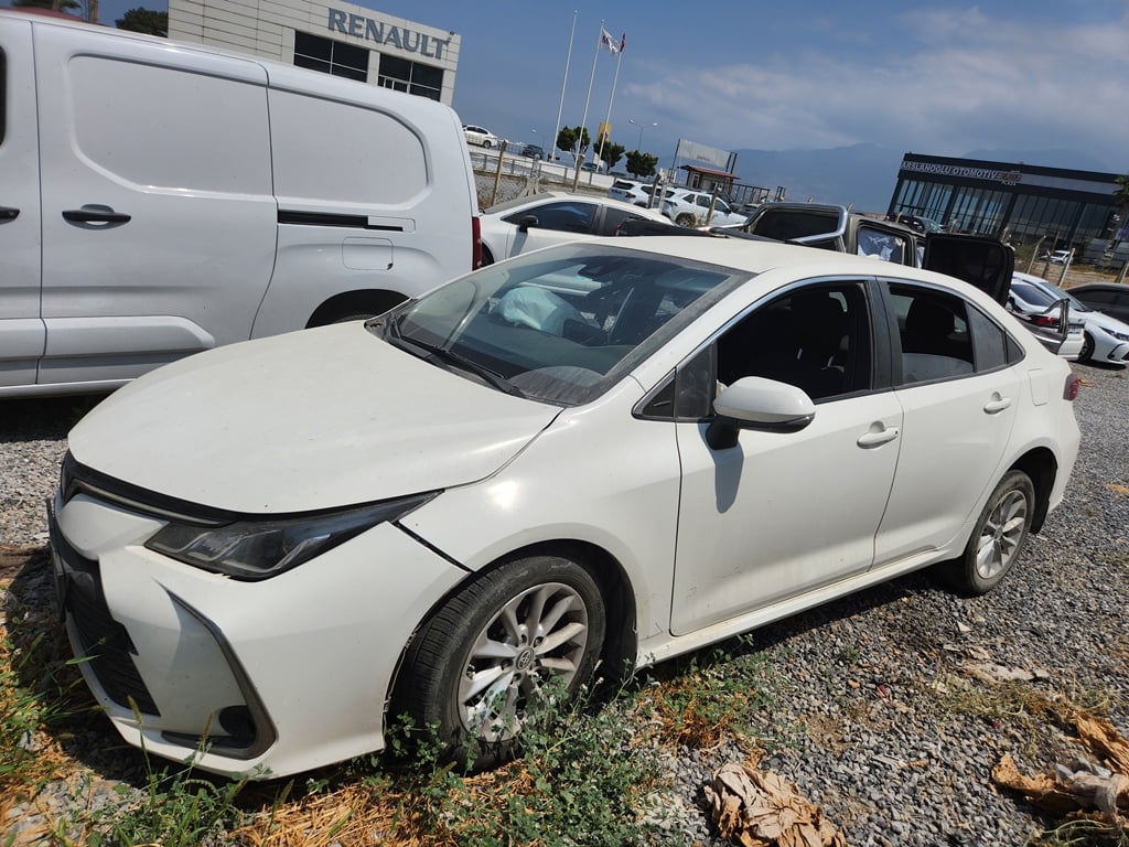 TOYOTA COROLLA 1.8 HYBRID DREAM E-CVT | Autogong