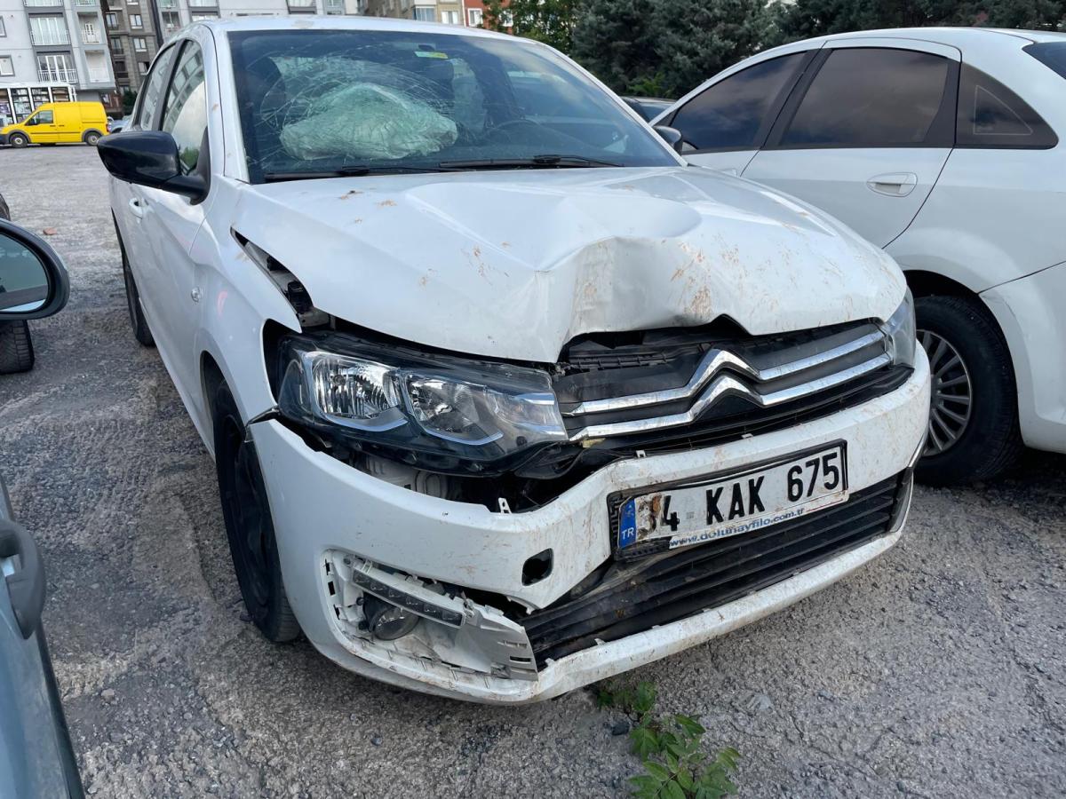 CITROEN C-ELYSEE 1.5 BLUEHDI FEEL | Autogong