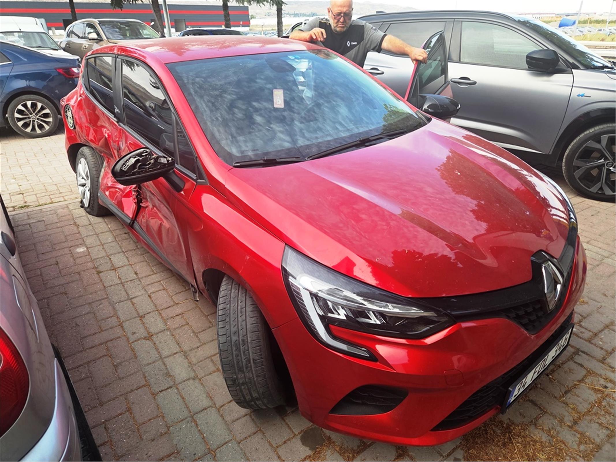 RENAULT CLIO JOY 1.0 TCE X-TRONIC 90 | Autogong