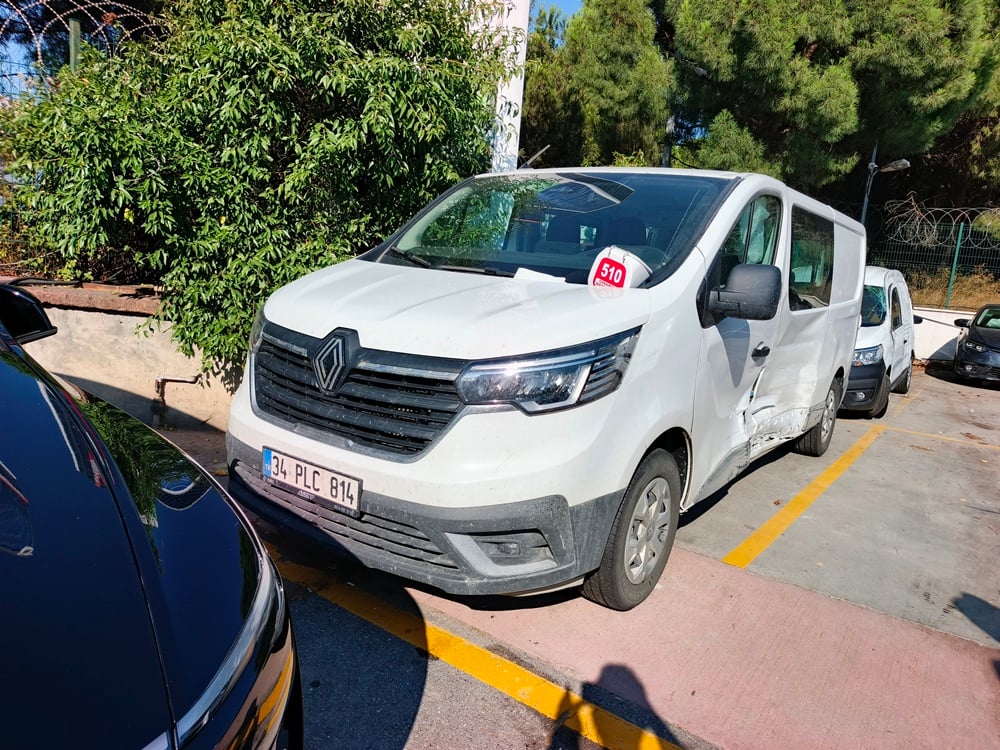RENAULT TRAFIC COMBI 5+1 GRAND CONFORT 6M3 150 D-FULL | Autogong